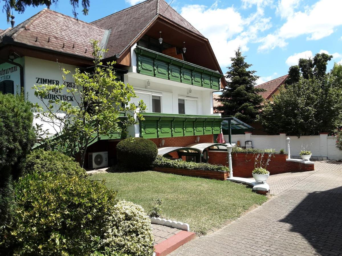 St.Hubertus Vendèglő&Panzió Hévíz Esterno foto
